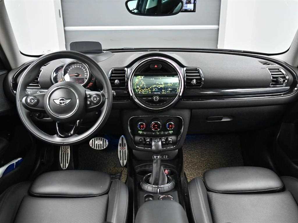 Mini Clubman - Vista 7