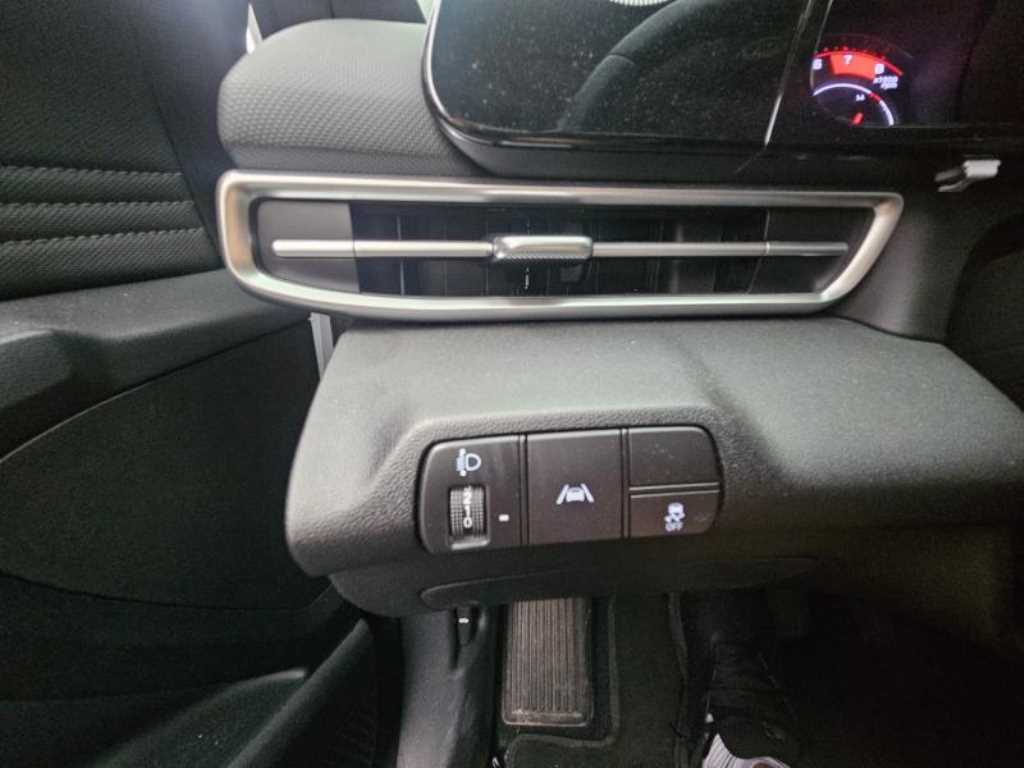 HYUNDAI Avante - Vista 7