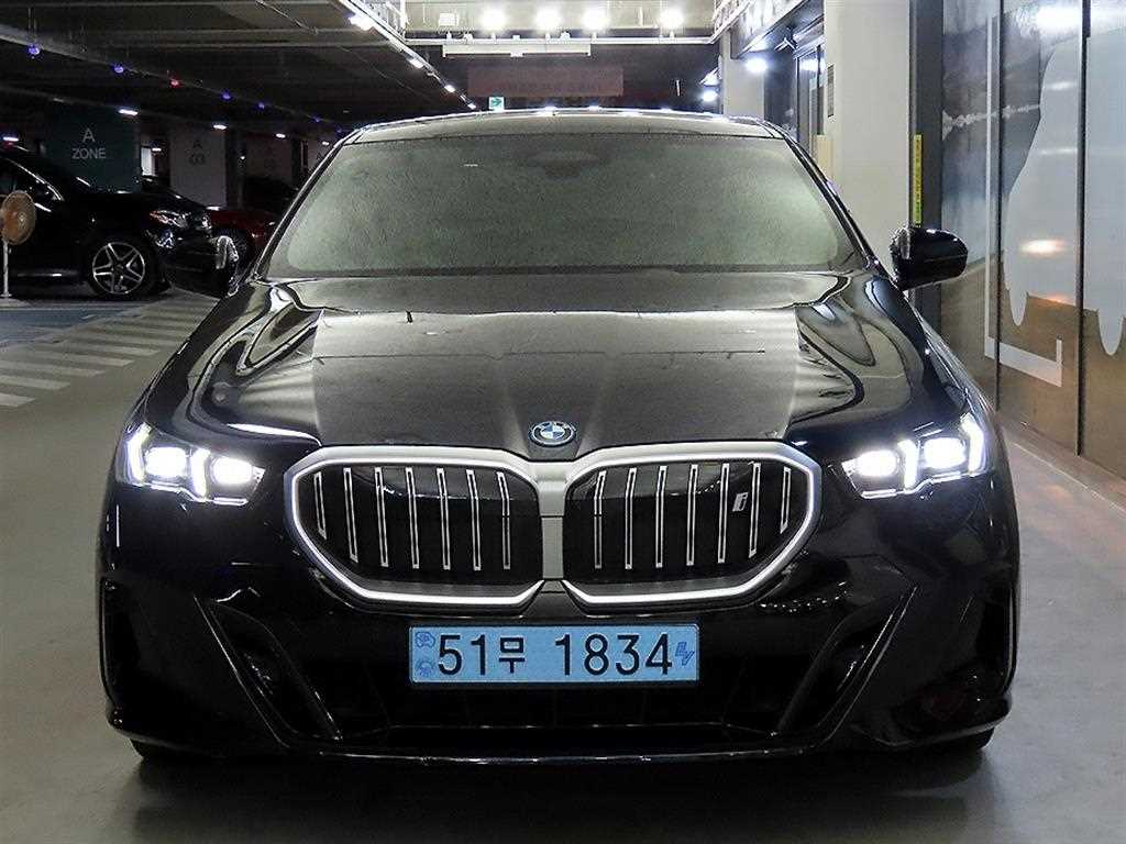 BMW i5 - Vista 2