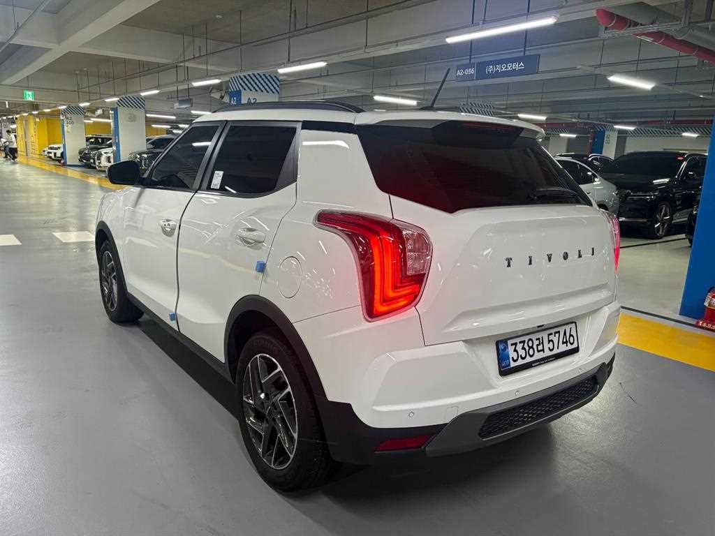 Ssangyong Tivoli - Vista 3