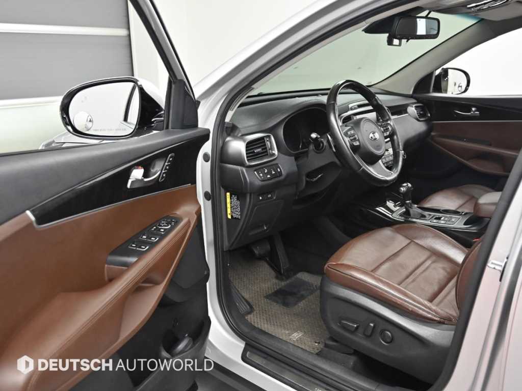 KIA Sorento - Vista 11