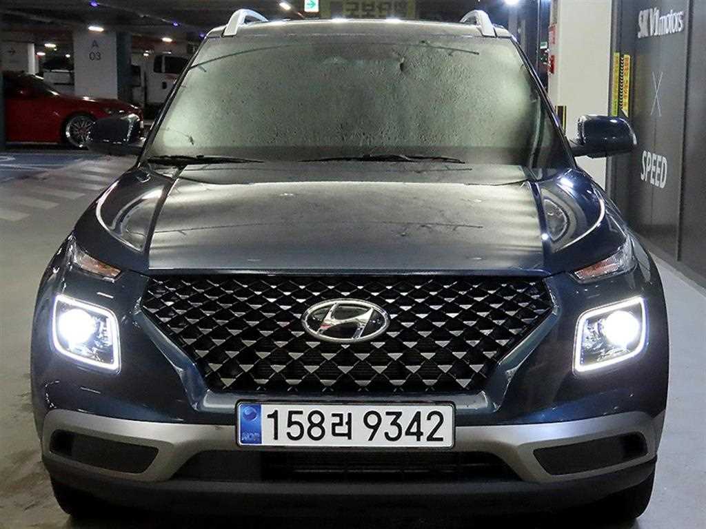 HYUNDAI Venue - Vista 2