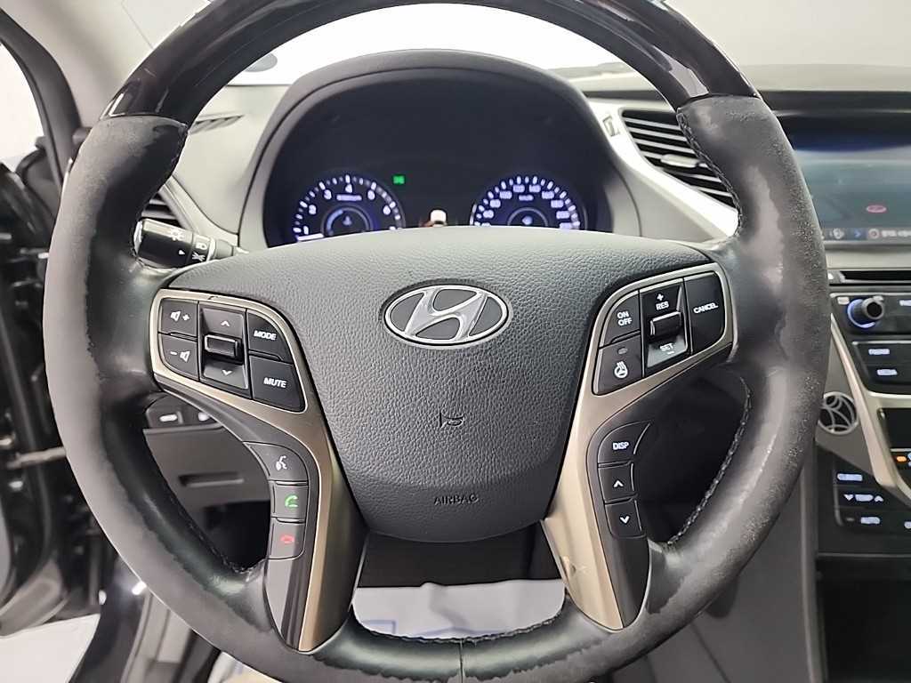 HYUNDAI Grandeur - Vista 9
