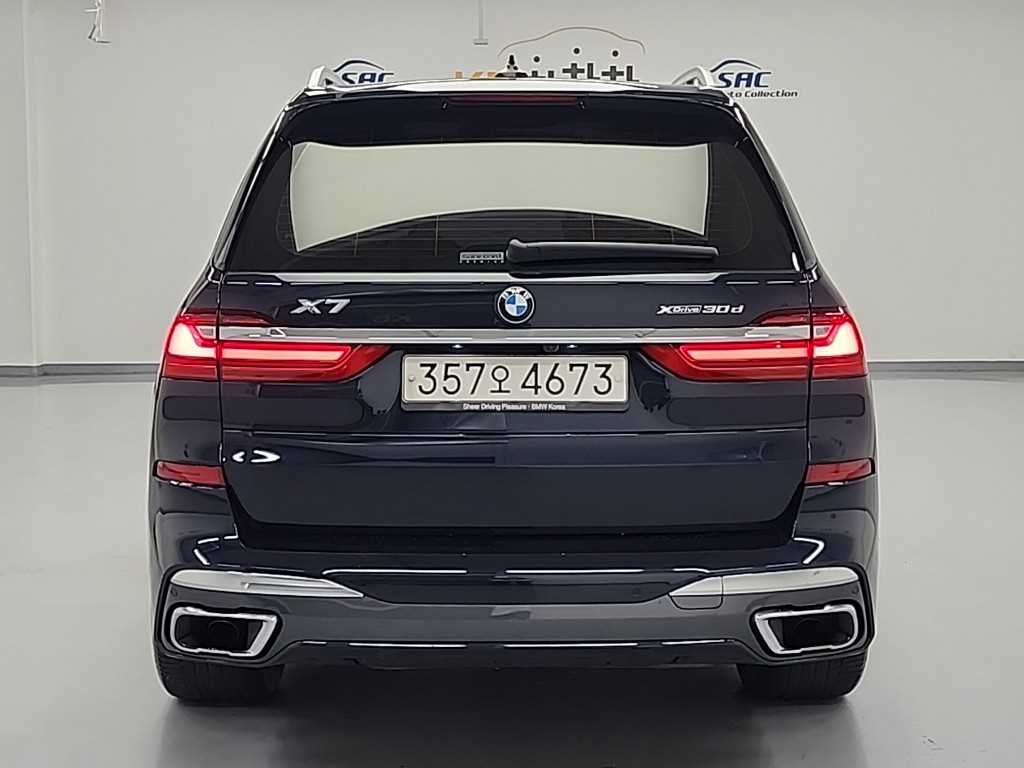BMW X7 - Vista 3