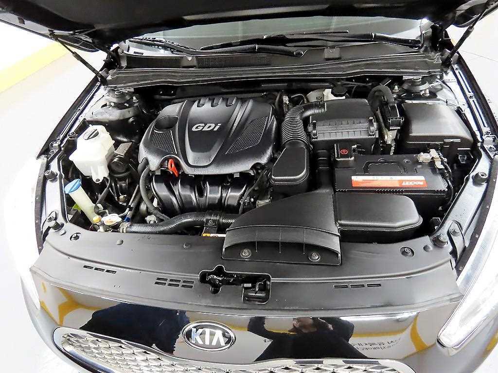 KIA K7 2016 Negro - Importación desde Corea - HF Imports Iquique - Foto 19