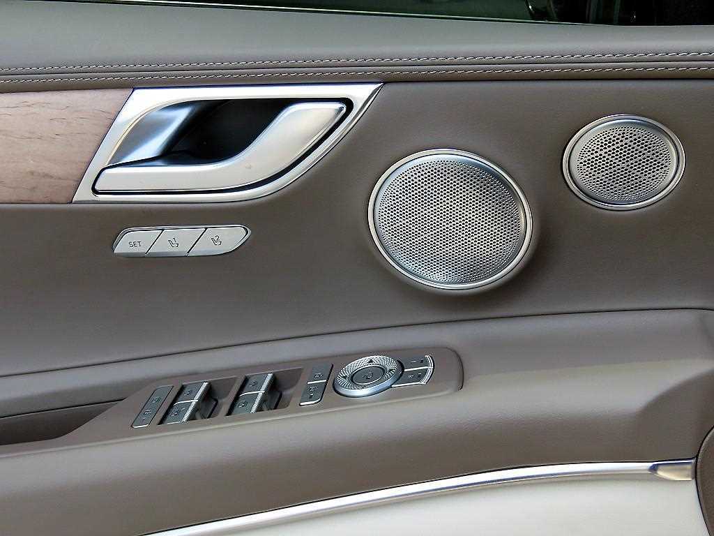 Genesis GV80 - Vista 11