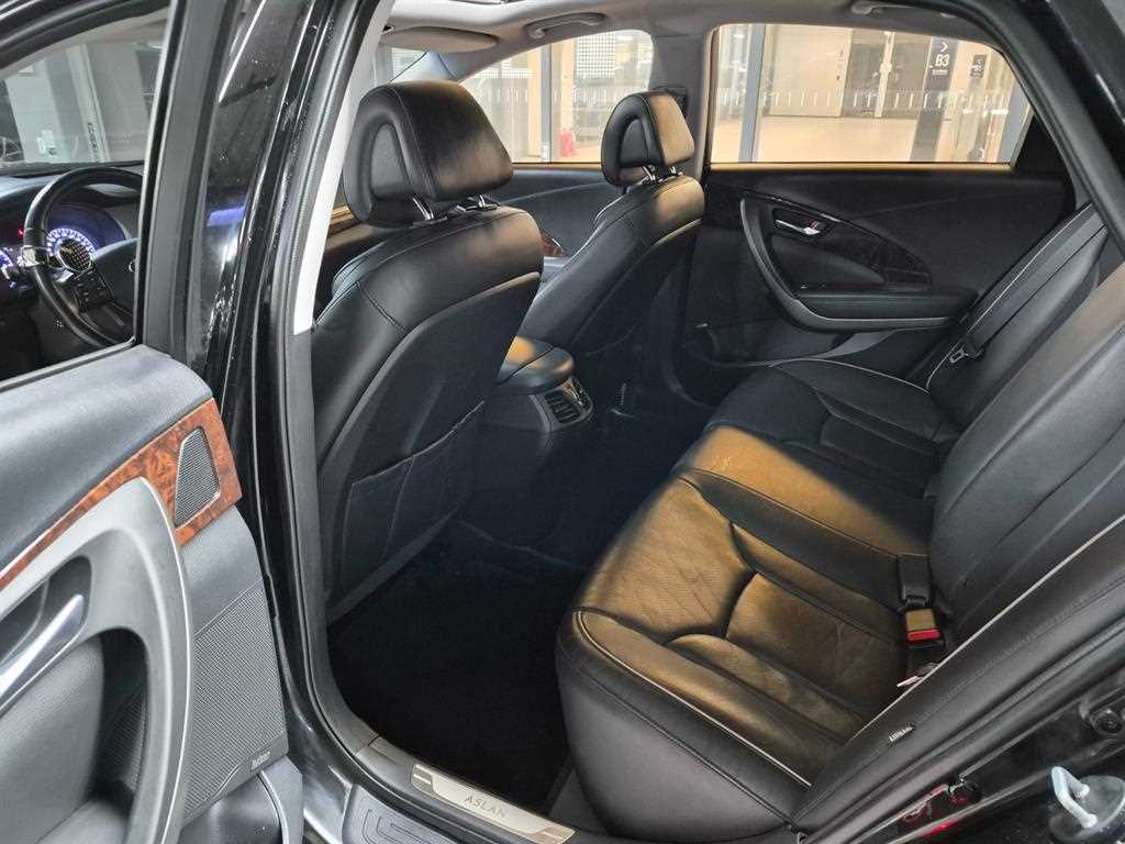 HYUNDAI Aslan - Vista 9