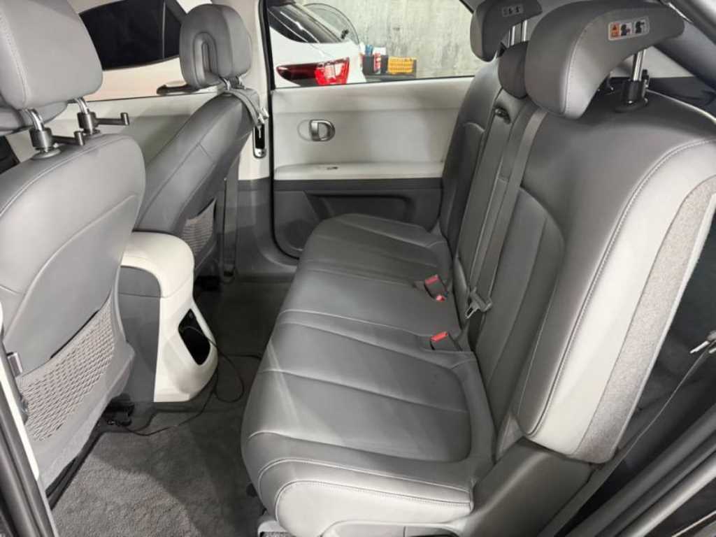 HYUNDAI Ioniq 5 - Vista 7