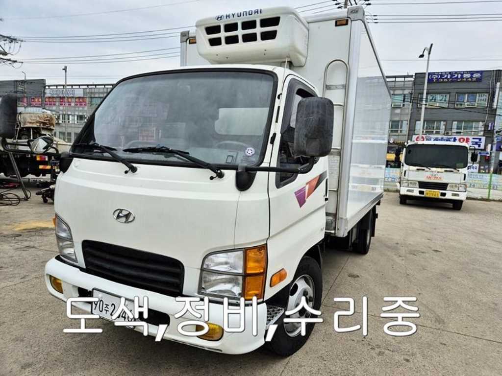 medium and large cargo truck 2013 - Importación desde Corea - HF Imports Iquique - Foto 1