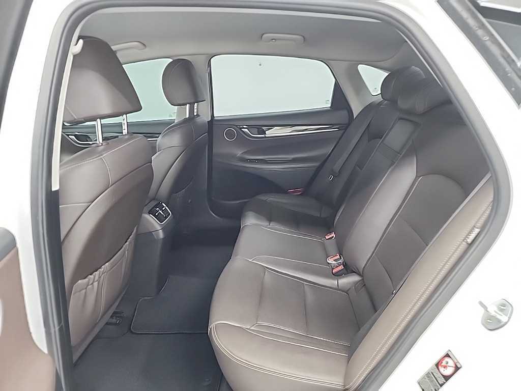 HYUNDAI Grandeur - Vista 12
