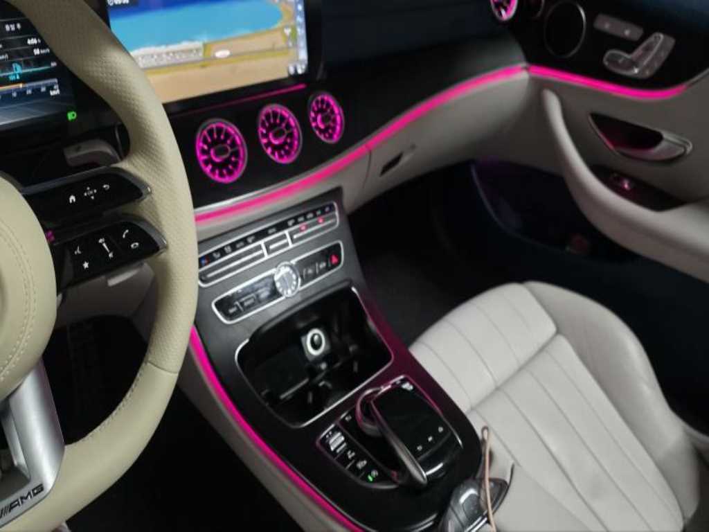 Mercedes Benz E class - Vista 12