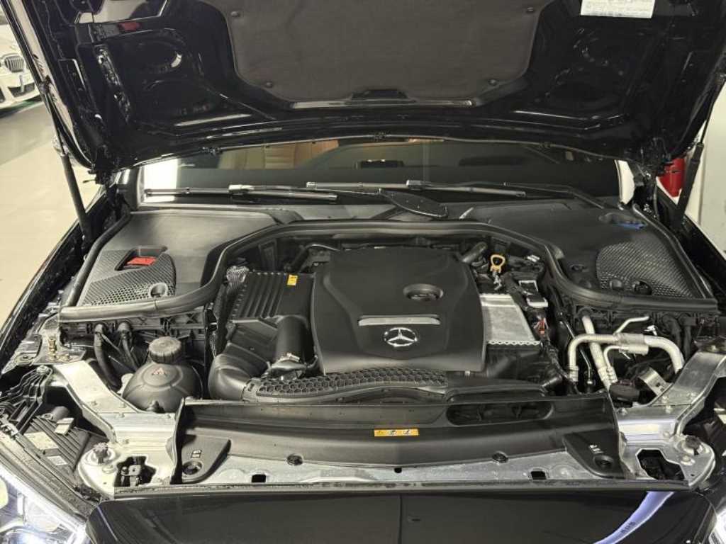 Mercedes Benz E class - Vista 7