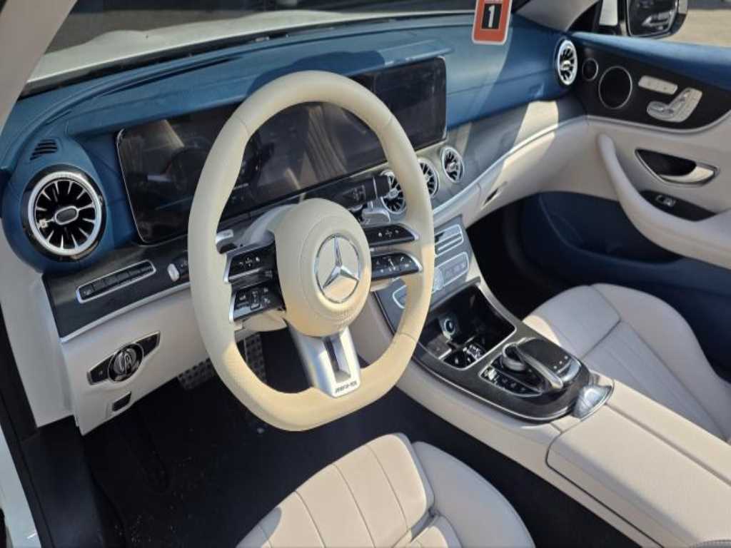 Mercedes Benz E class - Vista 3