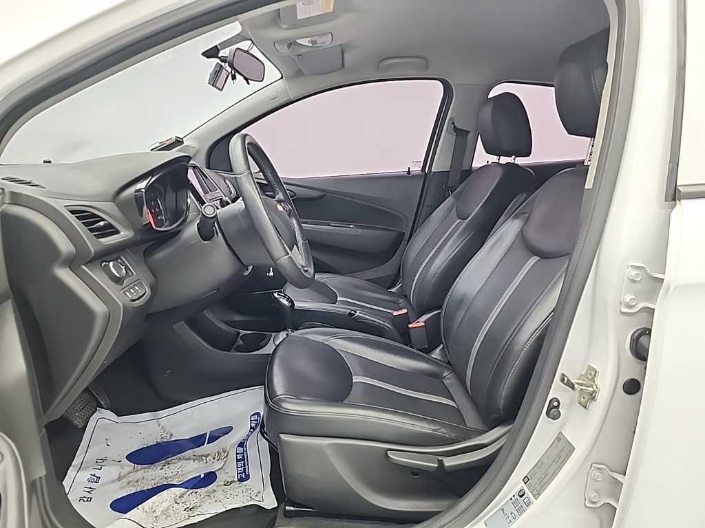Chevrolet Spark - Vista 11