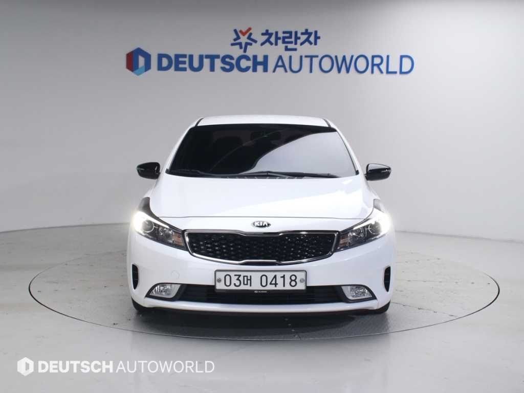 KIA K3 - Vista 3