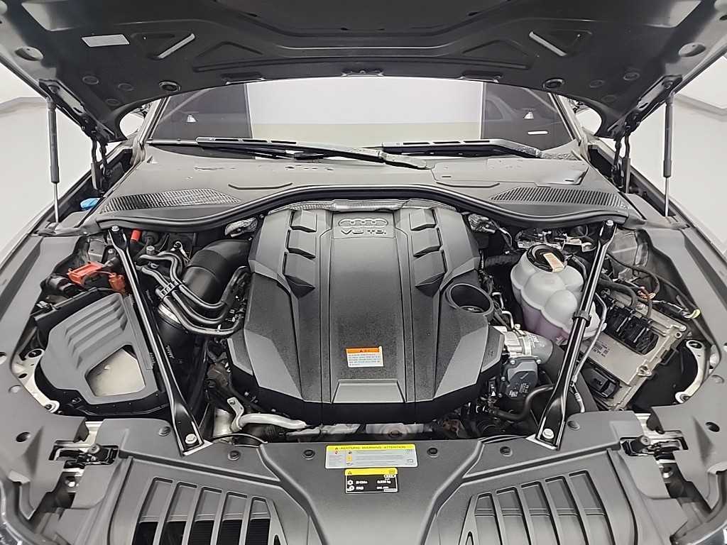 Audi A8 - Vista 5