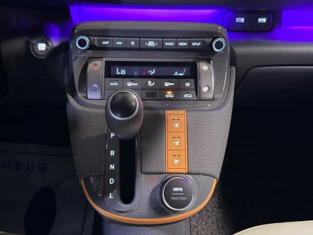 HYUNDAI Casper - Vista 12