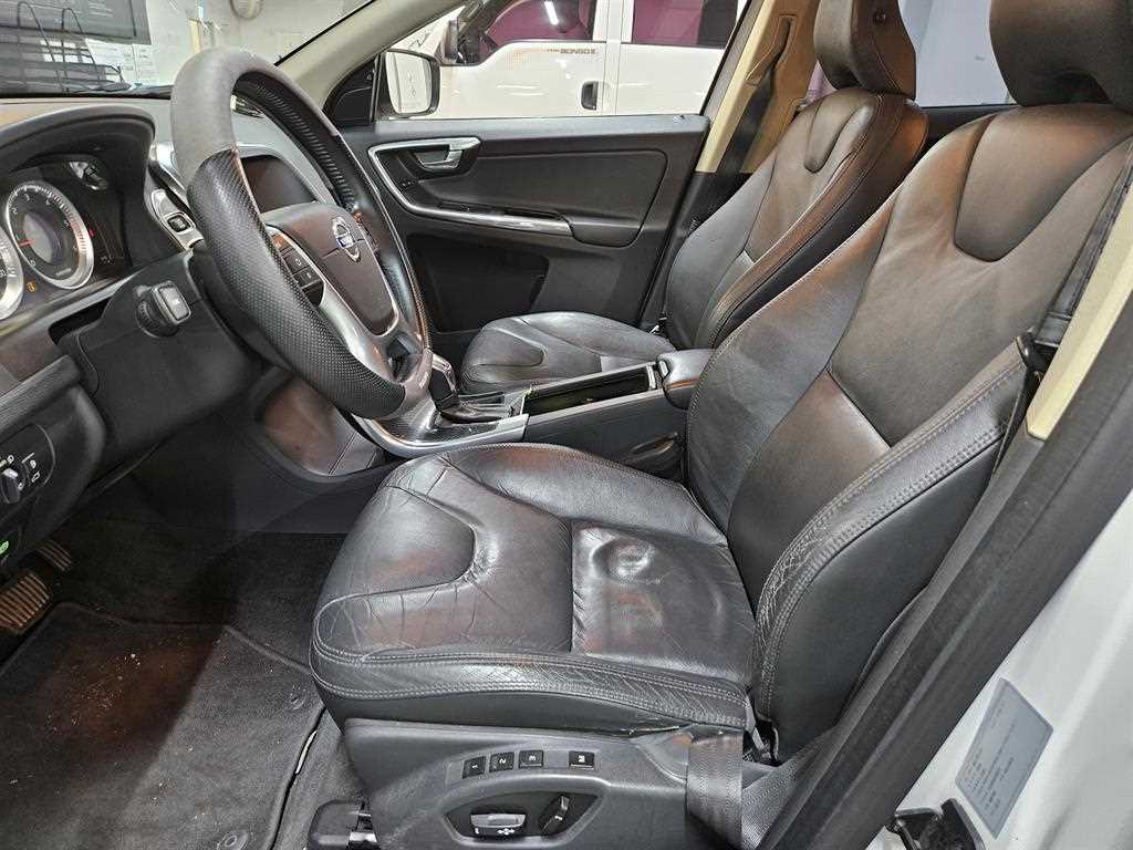 Volvo XC60 - Vista 5