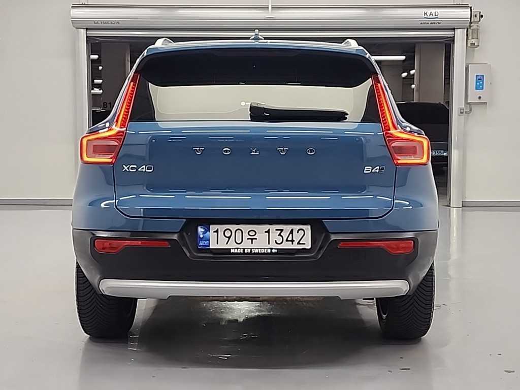Volvo XC40 - Vista 3