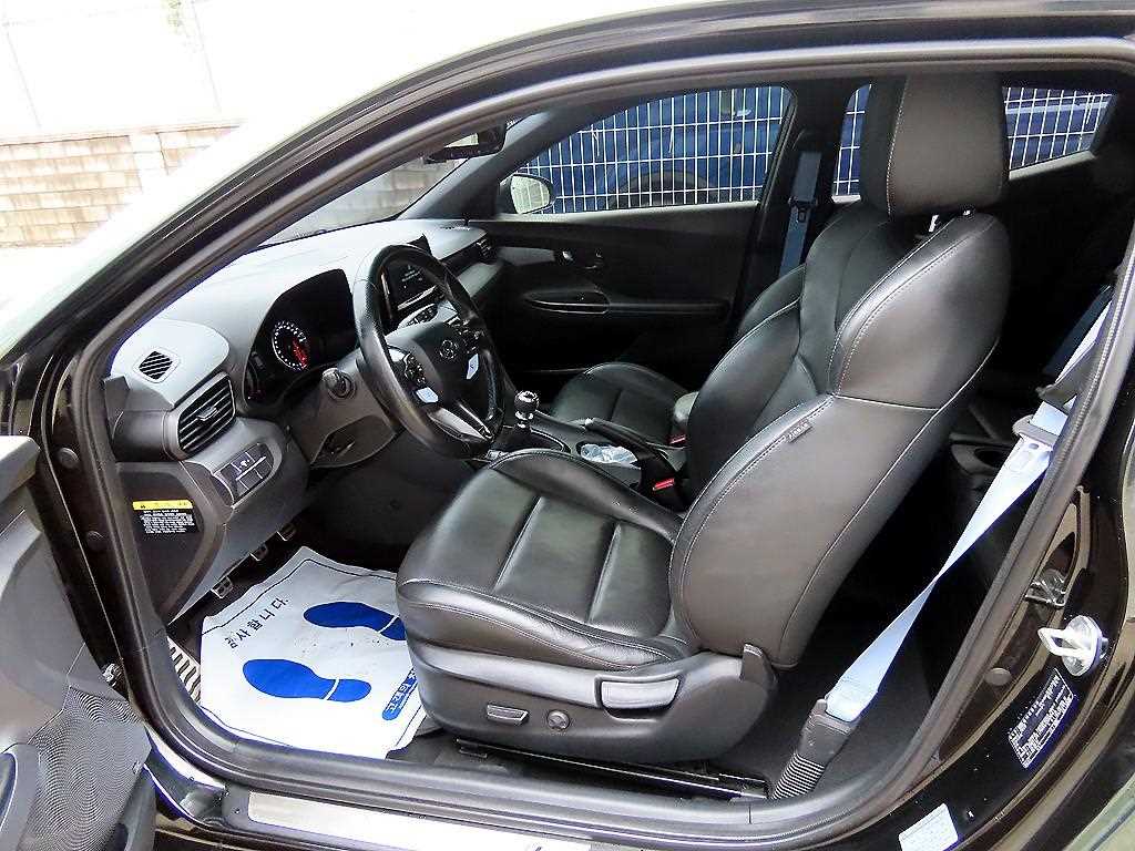 HYUNDAI Veloster - Vista 5
