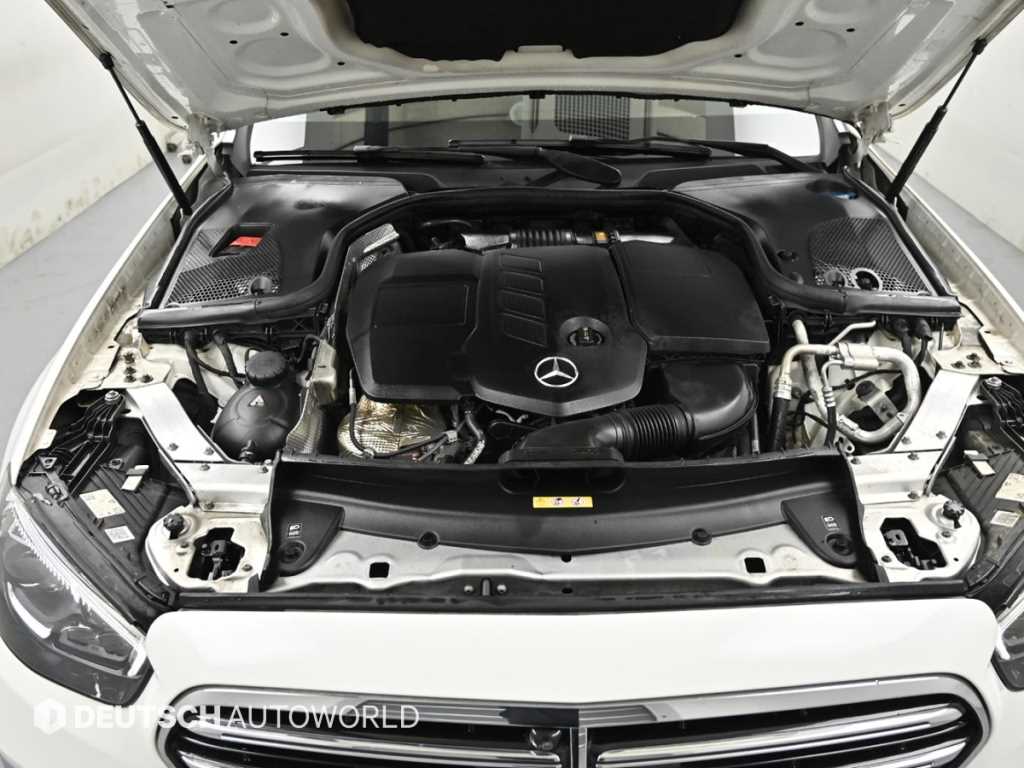 Mercedes Benz E class - Vista 7