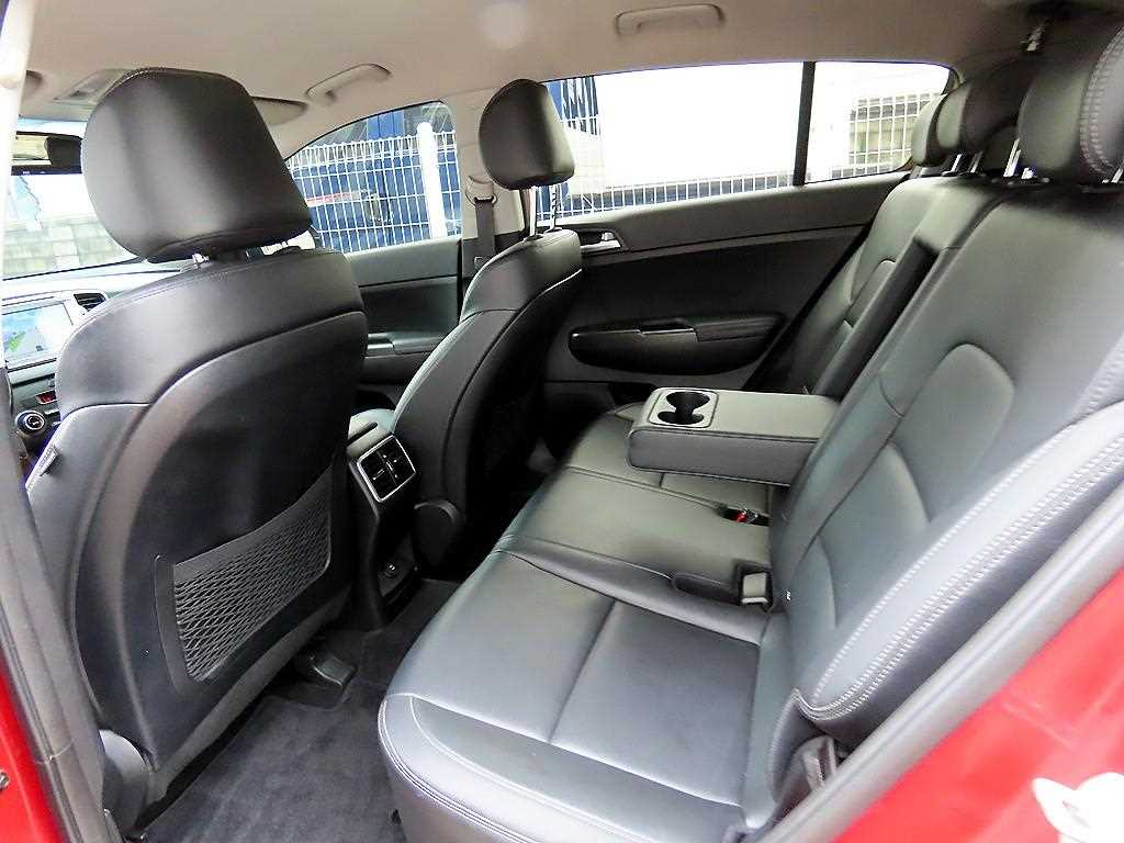 KIA Sportage - Vista 6