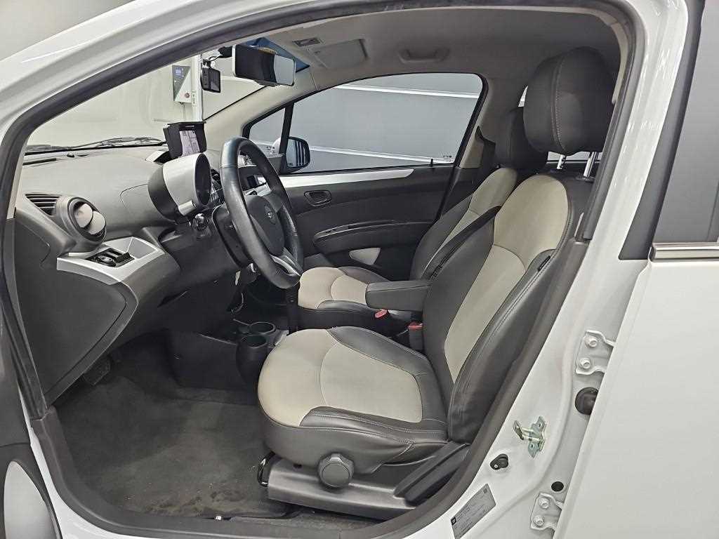 Chevrolet Spark - Vista 11