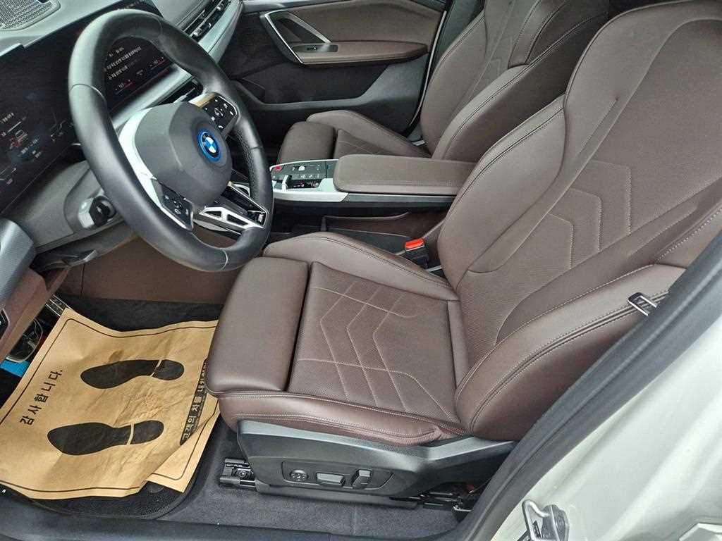 BMW iX1 2024 Blanco - Importación desde Corea - HF Imports Iquique - Foto 17