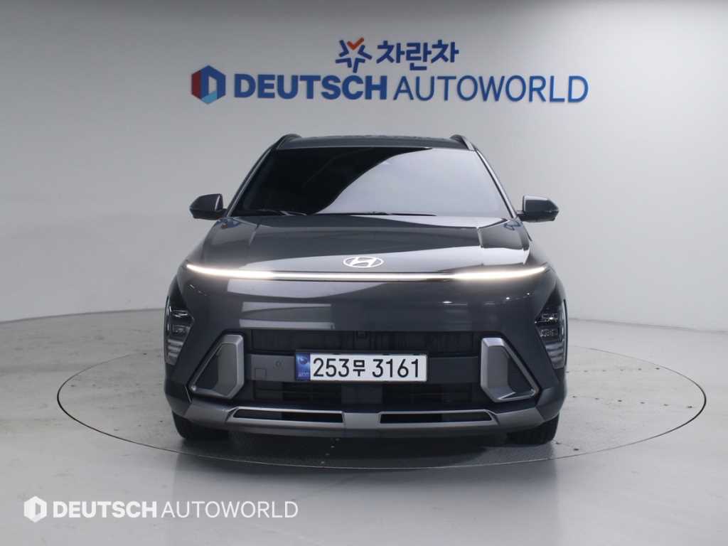 HYUNDAI Kona - Vista 3