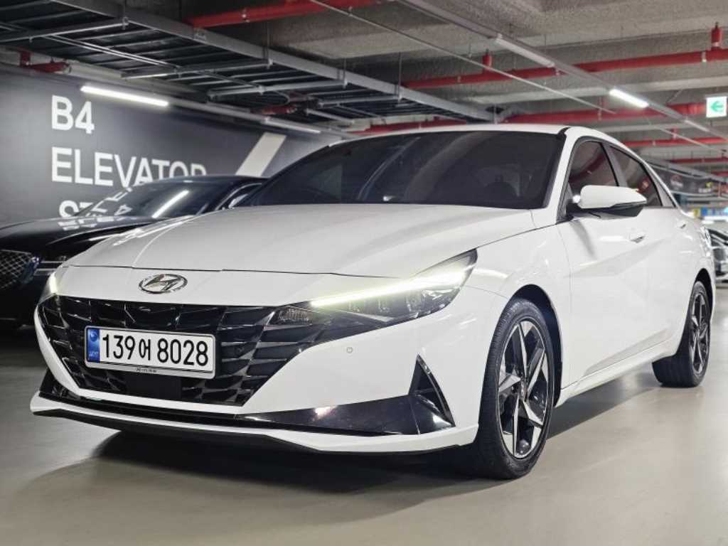 HYUNDAI Avante 2021 Blanco - Importación desde Corea - HF Imports Iquique - Foto 1
