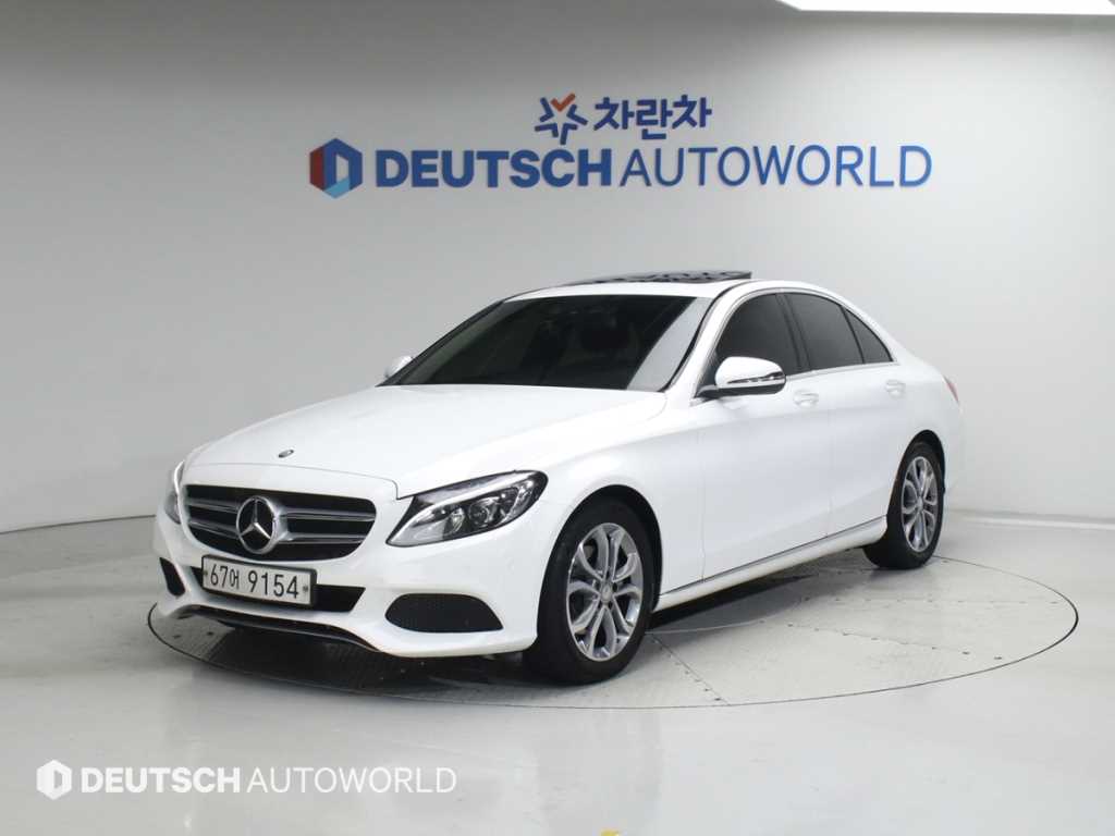 Mercedes Benz C Class - Vista 2