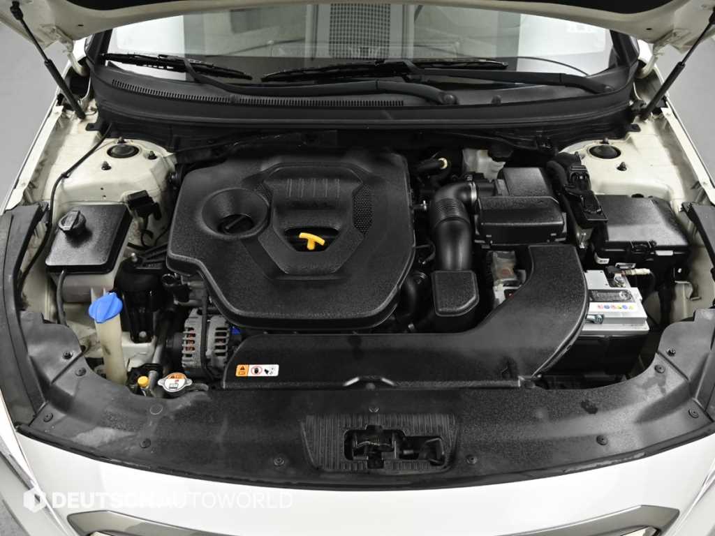 HYUNDAI Sonata - Vista 6