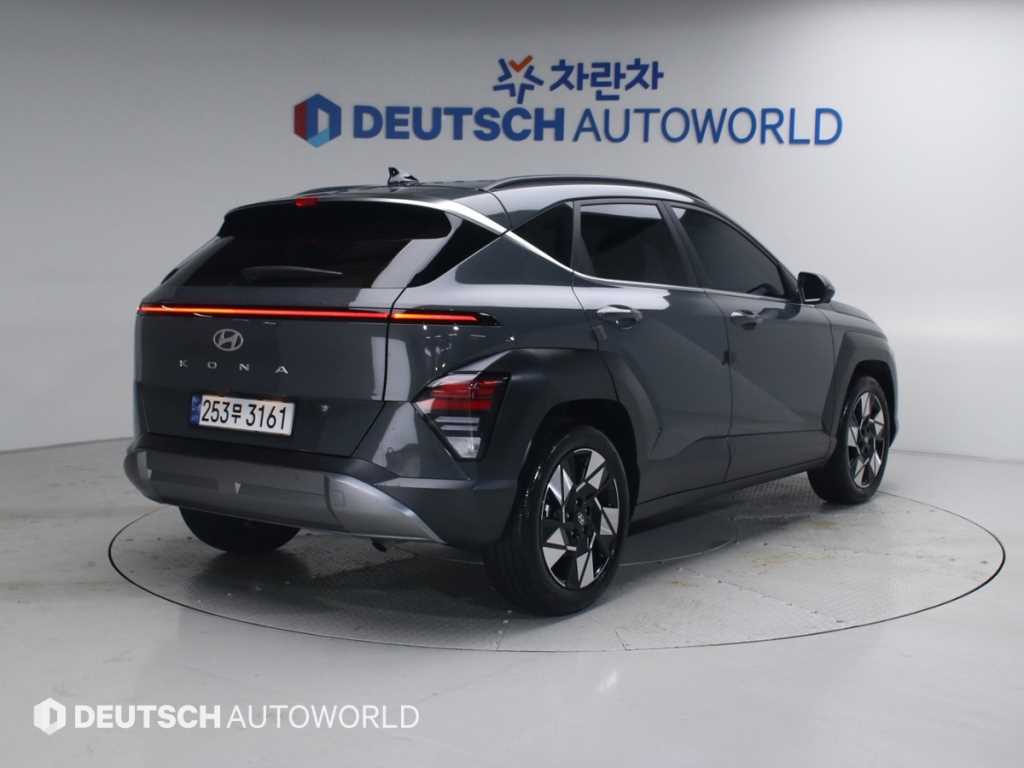HYUNDAI Kona - Vista 2