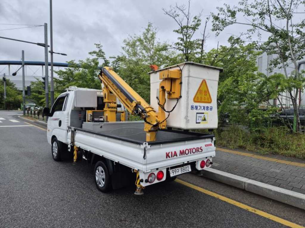 Small Truck Cargo (small) - Vista 5