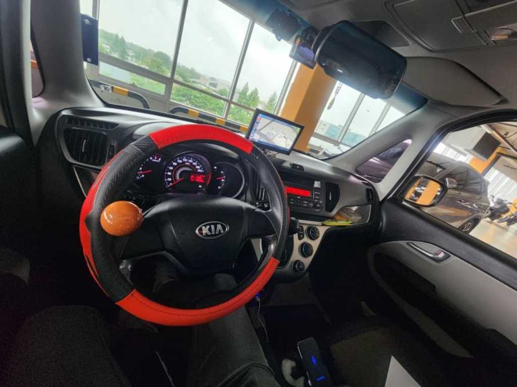 KIA Ray - Vista 9