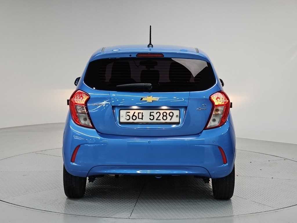 Chevrolet Spark - Vista 3