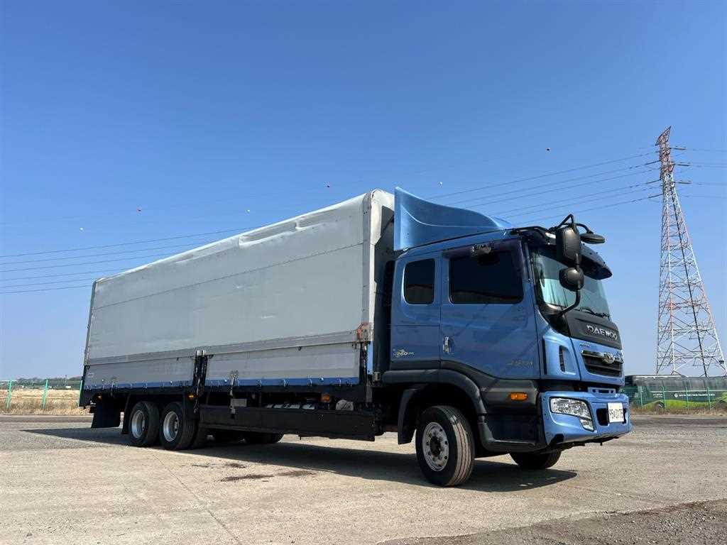 medium and large cargo truck - Vista 2
