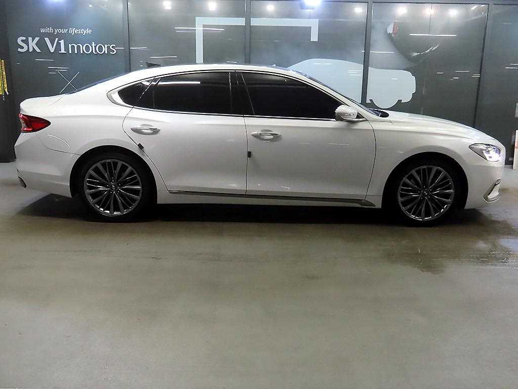 HYUNDAI Grandeur - Vista 3