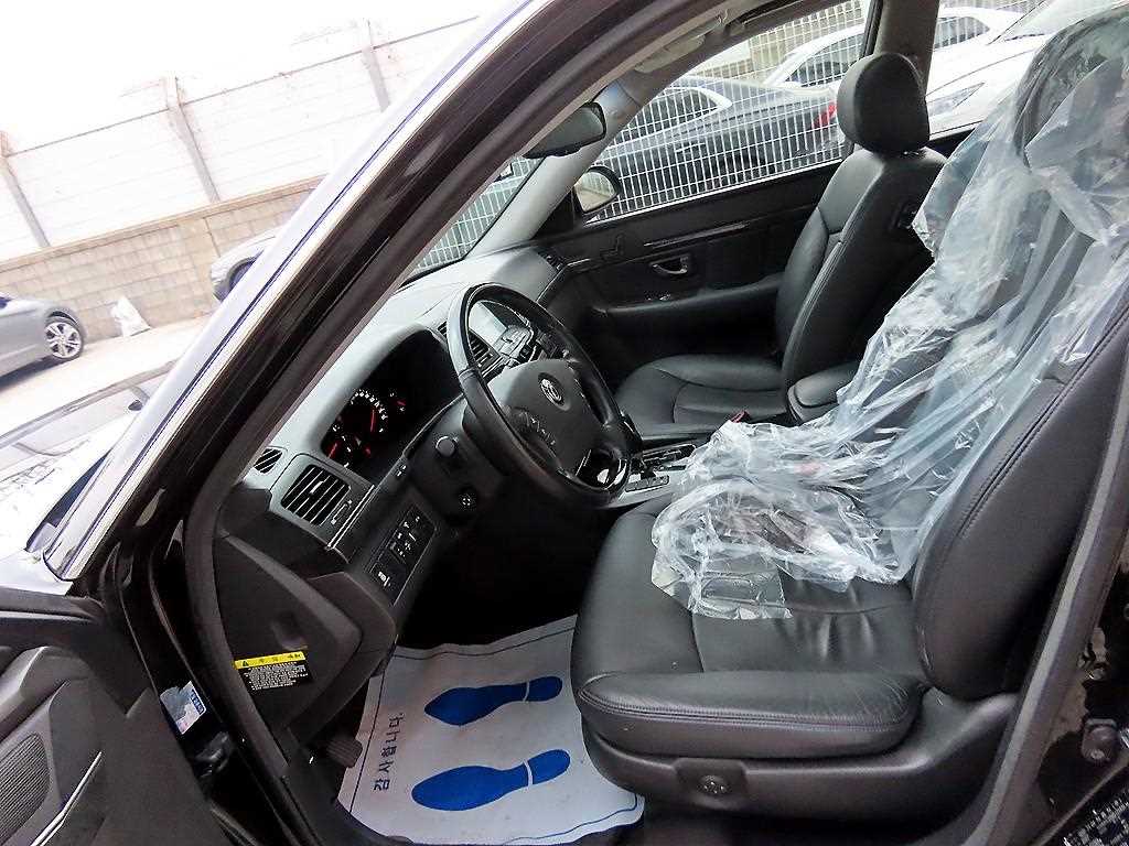 KIA Opirus - Vista 5