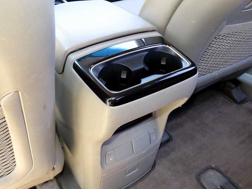 KIA Carnival 2017 the color of pearl - Importación desde Corea - HF Imports Iquique - Foto 17