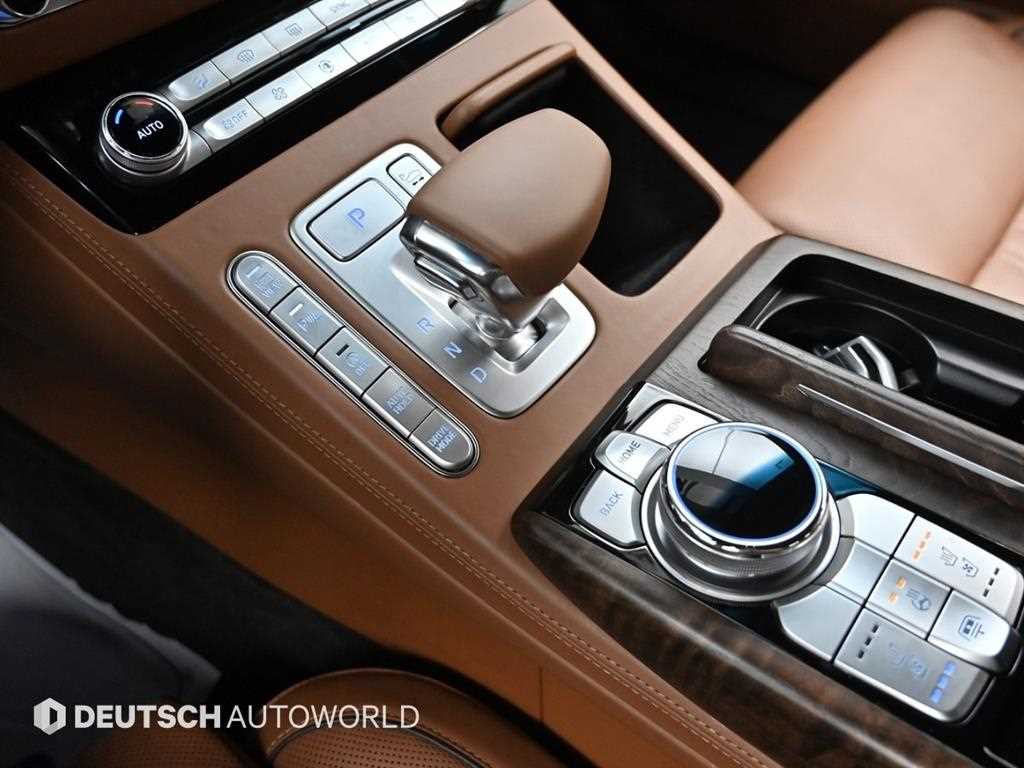 Genesis G90 - Vista 9