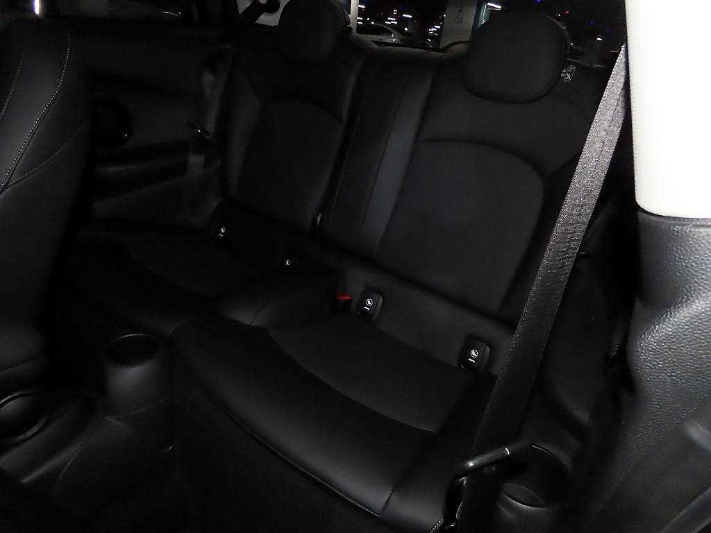 Mini Cooper - Vista 7