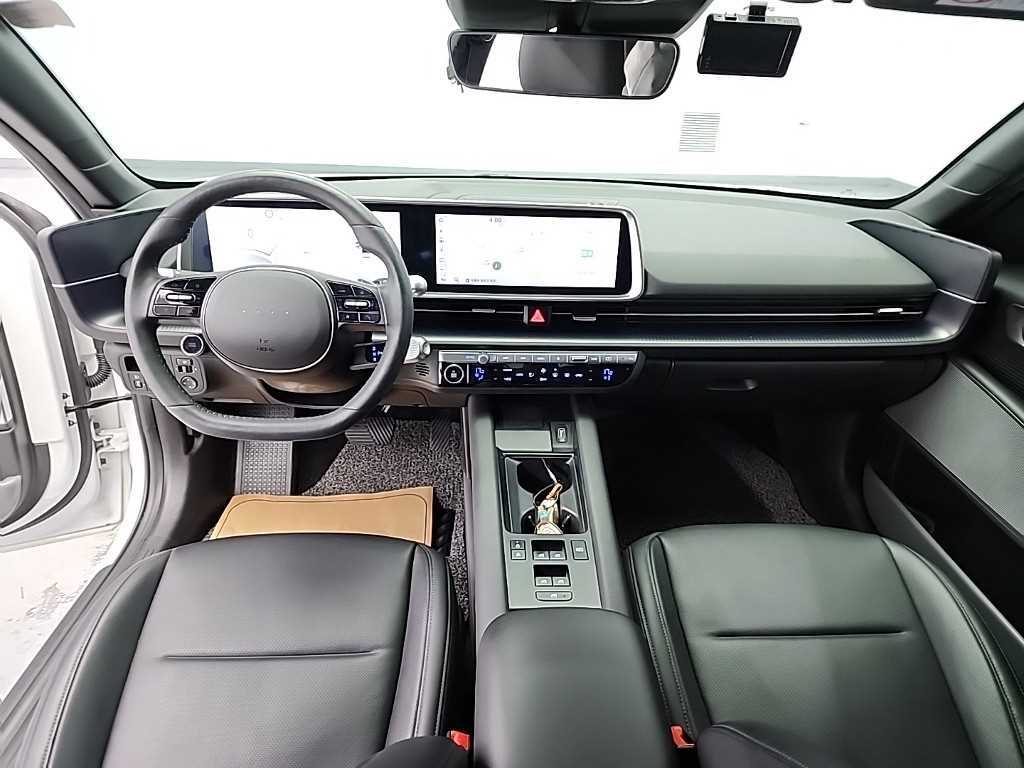 HYUNDAI Ioniq 6 - Vista 7