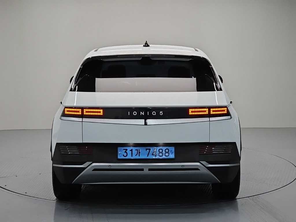 HYUNDAI Ioniq 5 - Vista 3
