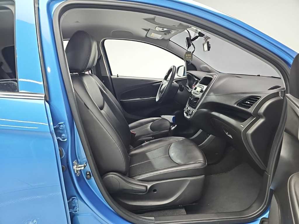 Chevrolet Spark 2018 Azul - Importación desde Corea - HF Imports Iquique - Foto 18