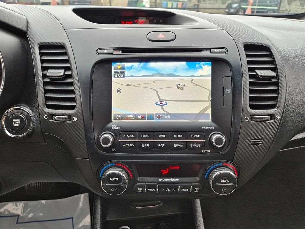 KIA K3 - Vista 9