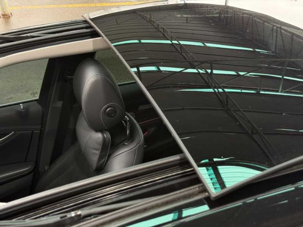 Mercedes Benz E class - Vista 8