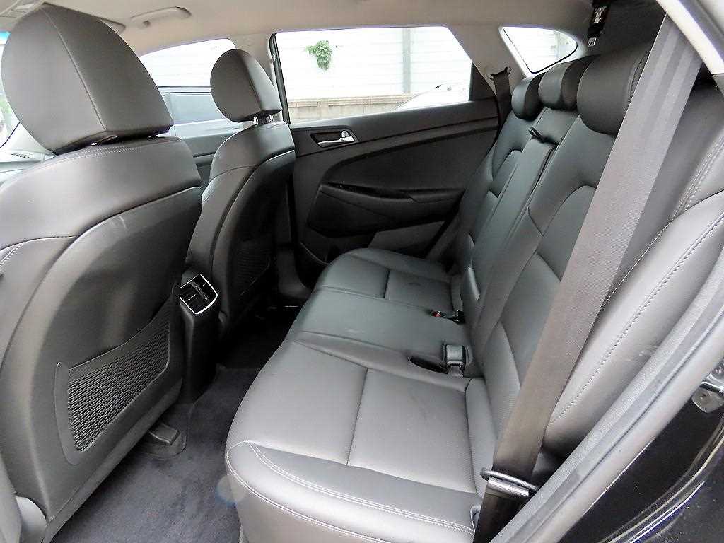 HYUNDAI Tucson - Vista 6