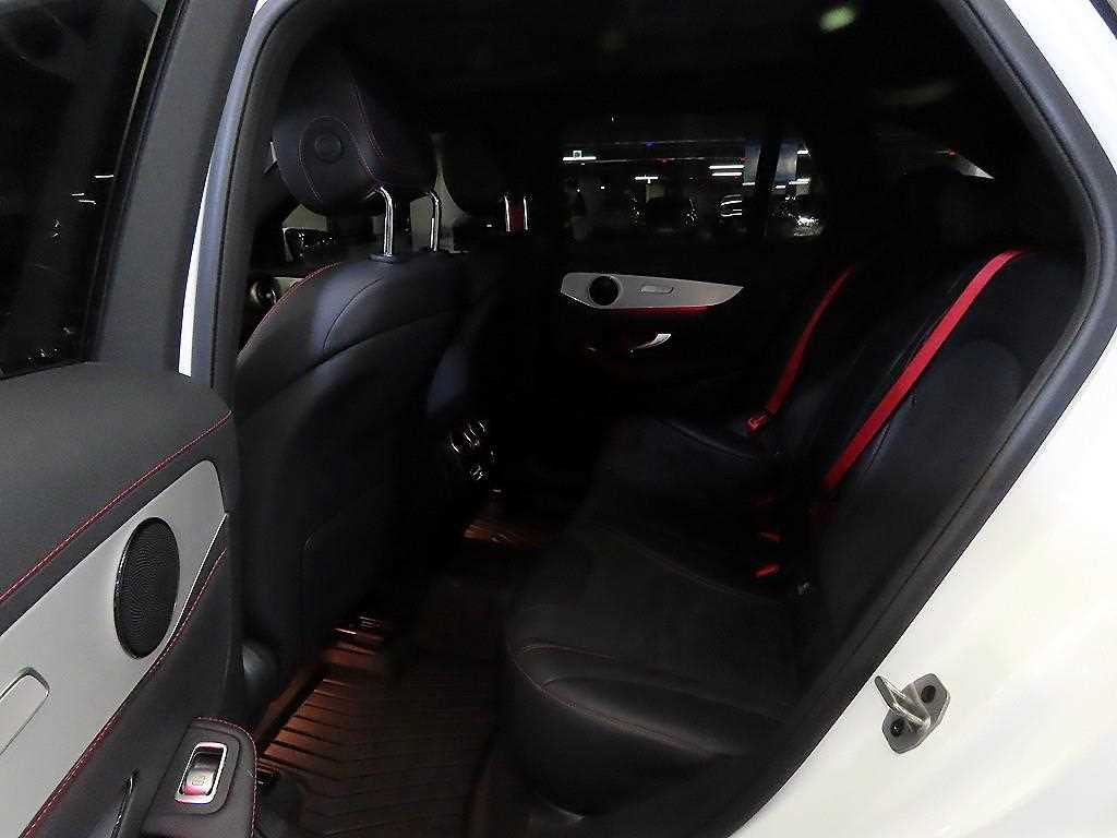 Mercedes Benz GLC Class - Vista 7