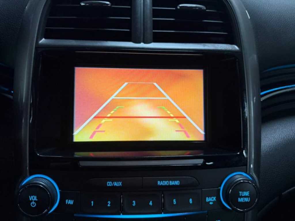 Chevrolet Malibu - Vista 11